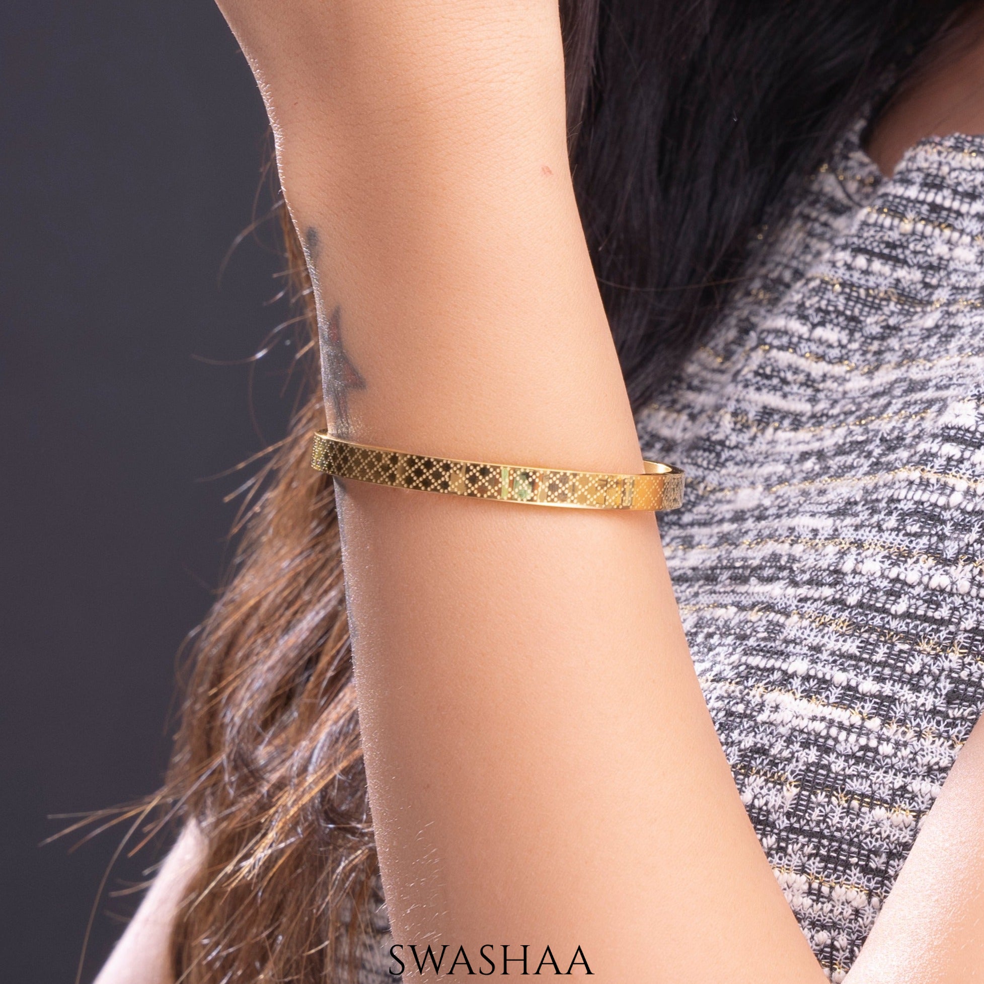 Diamond Fashionable Gold Plated Bracelet Girls & Women - Style LBRA046 –  Soni Fashion®